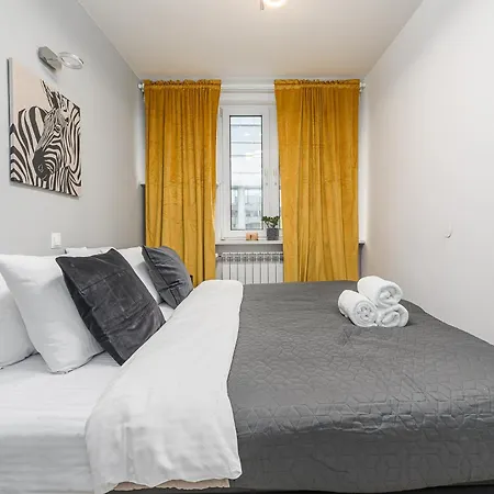 Lumina Opposite The Palace Of Culture And Science * 华沙