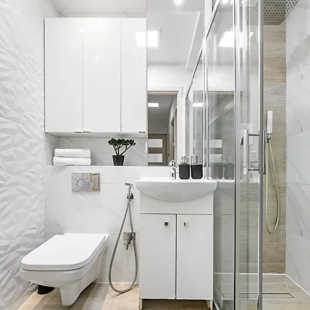 Lumina Opposite The Palace Of Culture And Science