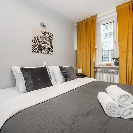 Lumina Opposite The Palace Of Culture And Science 华沙