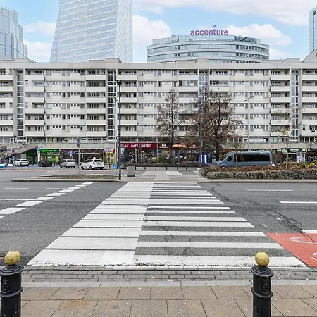 Lumina Opposite The Palace Of Culture And Science *